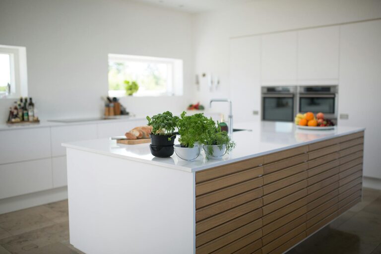 How to Make Your Kitchen Counters Clutter-Free: Easy Steps for a Clean Space